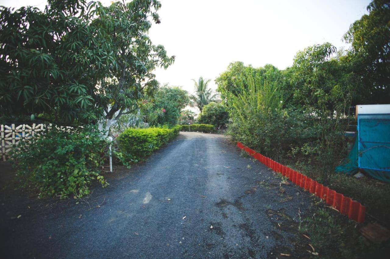 Отель Gokul Farm House Гирский лес Экстерьер фото